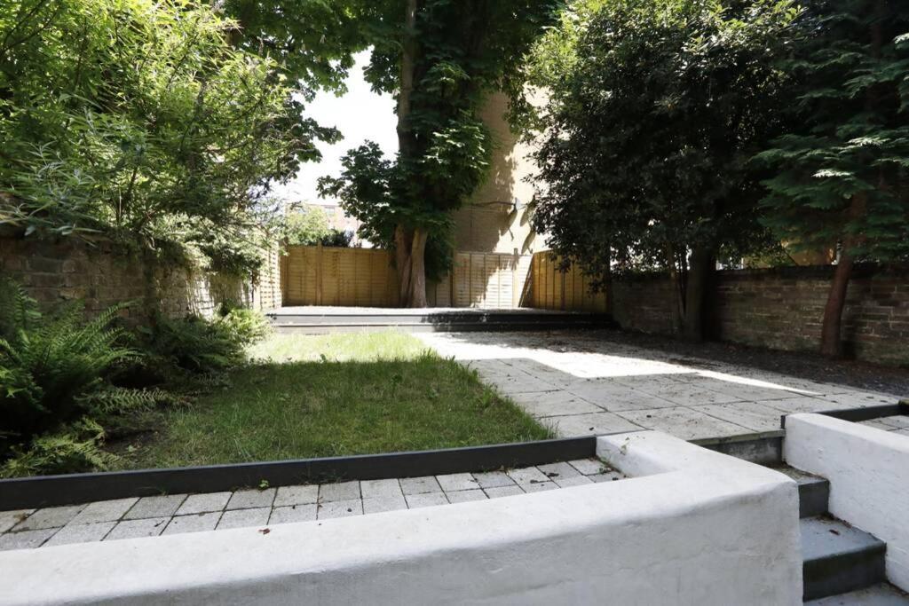2 Bedrooms Close To The Beach With Garden And Own Entrance ! Brighton Exterior photo